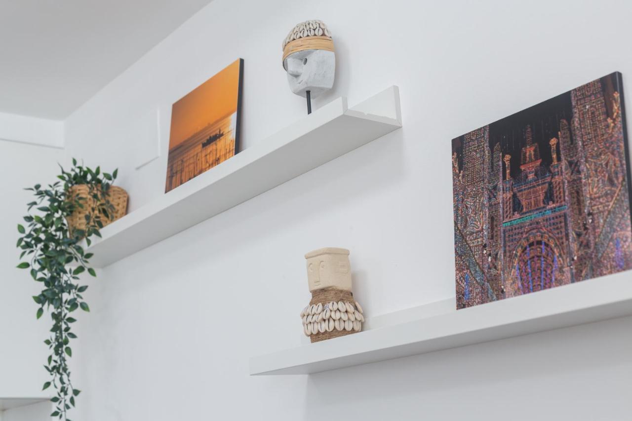 バレンシアPiso Familiar Cerca Del Centro, Ac Y Wifi Gratisアパートメント エクステリア 写真