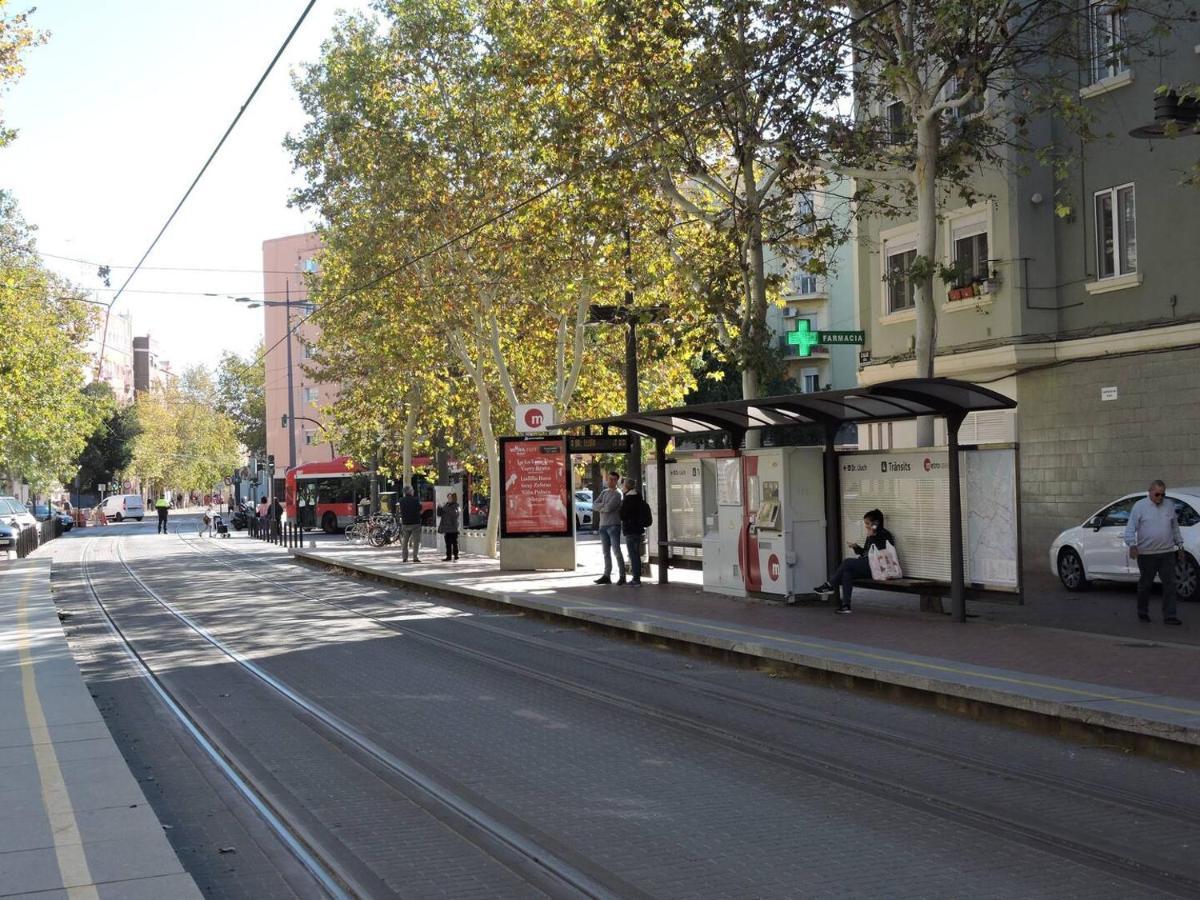 バレンシアPiso Familiar Cerca Del Centro, Ac Y Wifi Gratisアパートメント エクステリア 写真